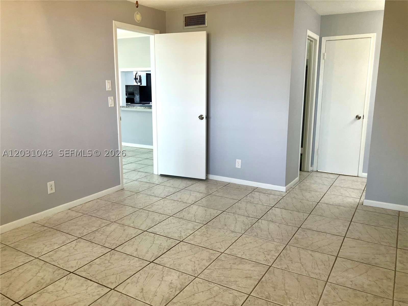 2801 Nw 47th Ter 403b Property Photo 11