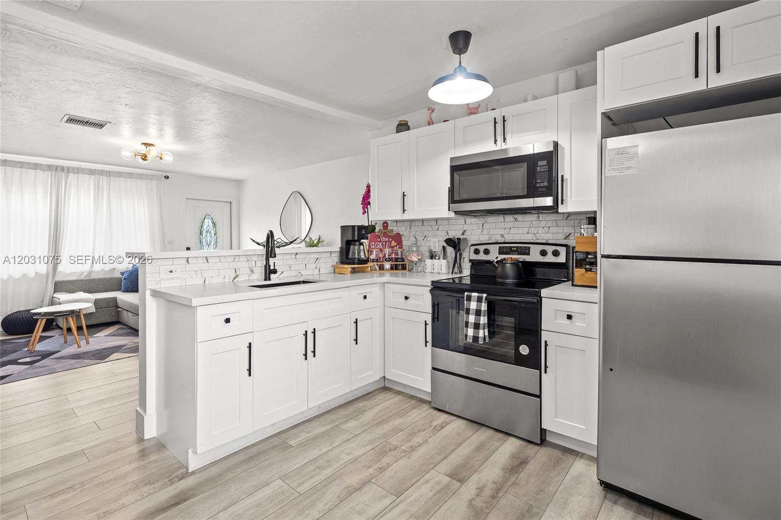 11002 Ne 13th Ave # Property Photo 5