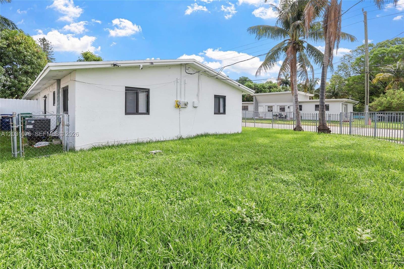 11002 Ne 13th Ave # Property Photo 15