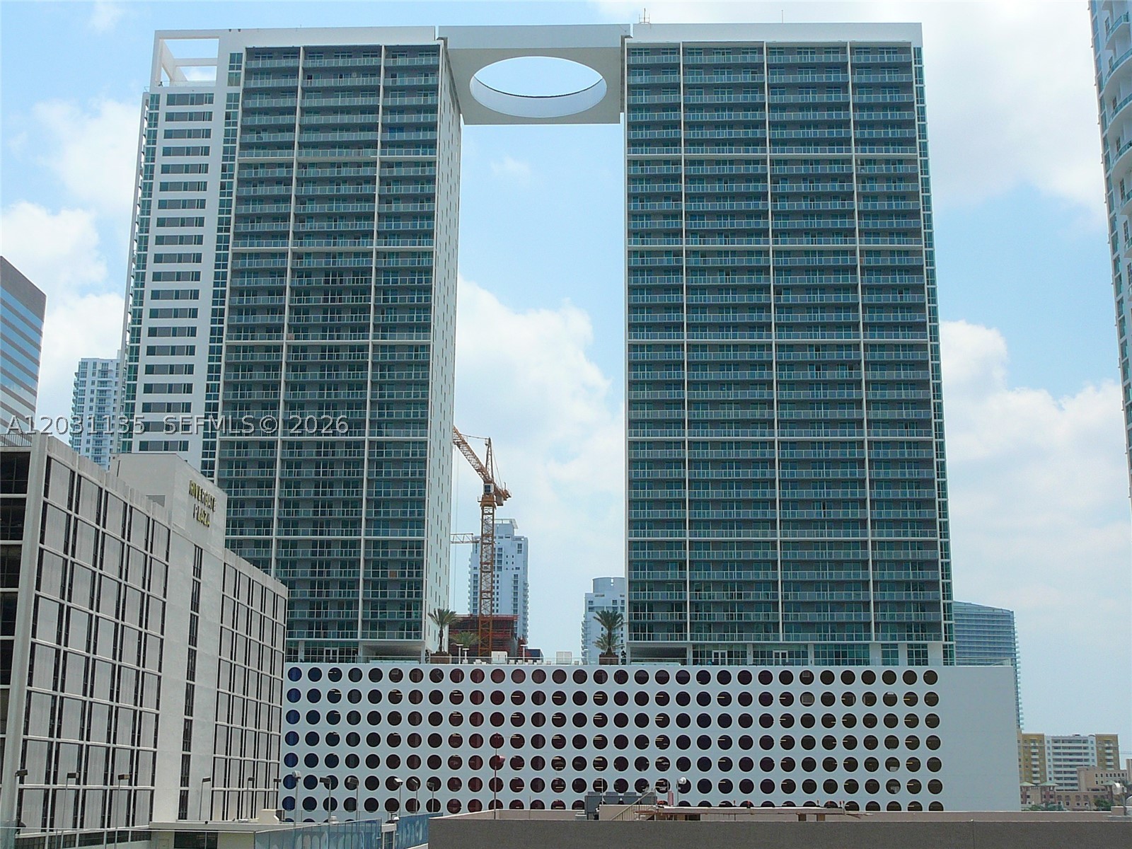 500 Brickell Ave 1808 Property Photo 2