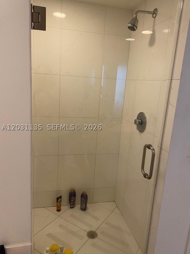 500 Brickell Ave 1808 Property Photo 11