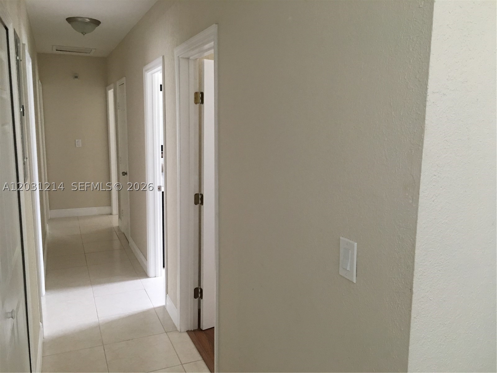 1594 Ne 155th Ter Property Photo 7