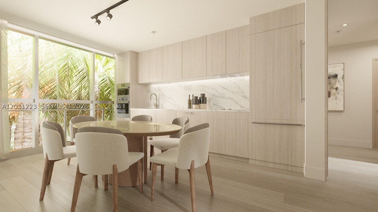 250 Collins Ave 303 Property Photo 3