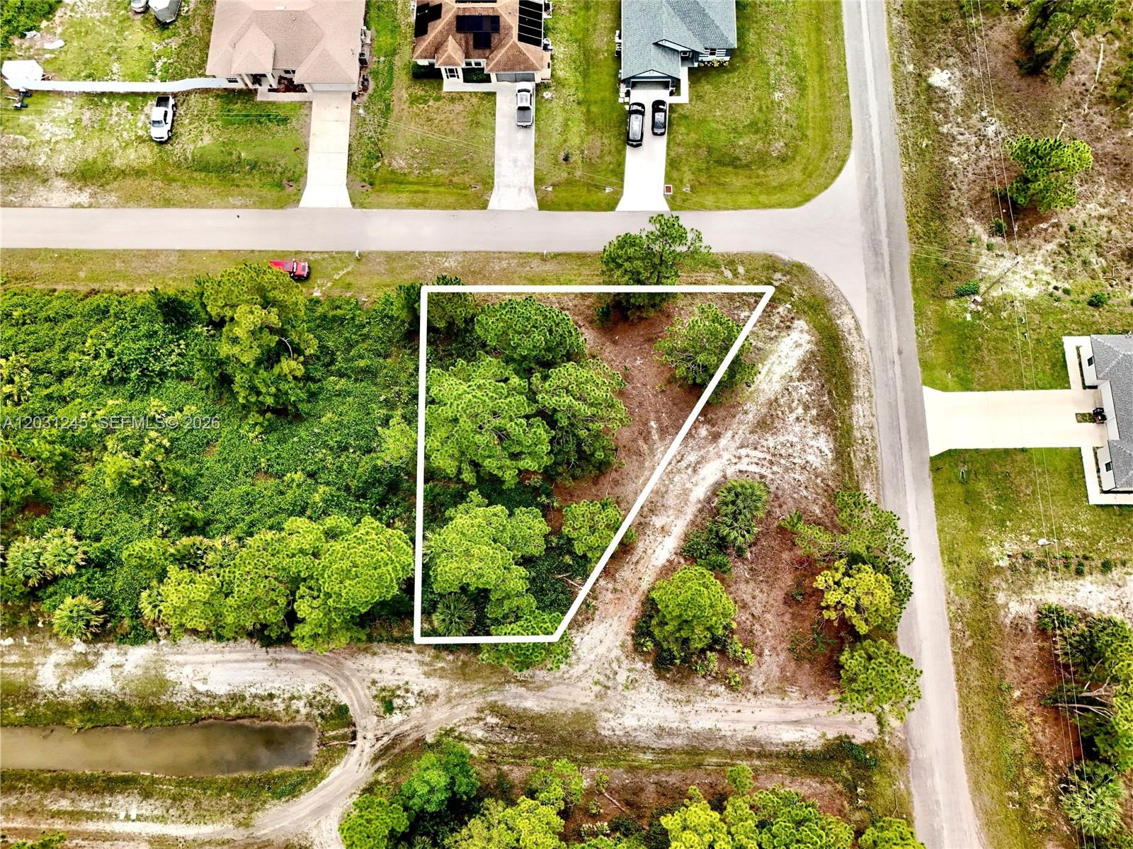 721 PINECASTLE DR Property Photo 1