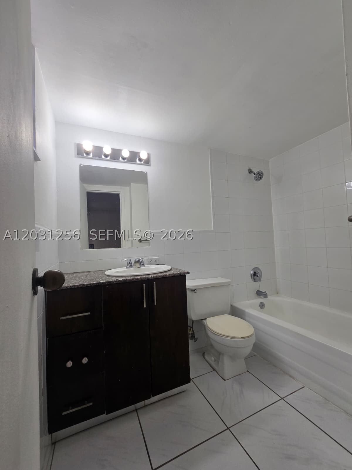 16909 N Bay Rd 321 Property Photo 28