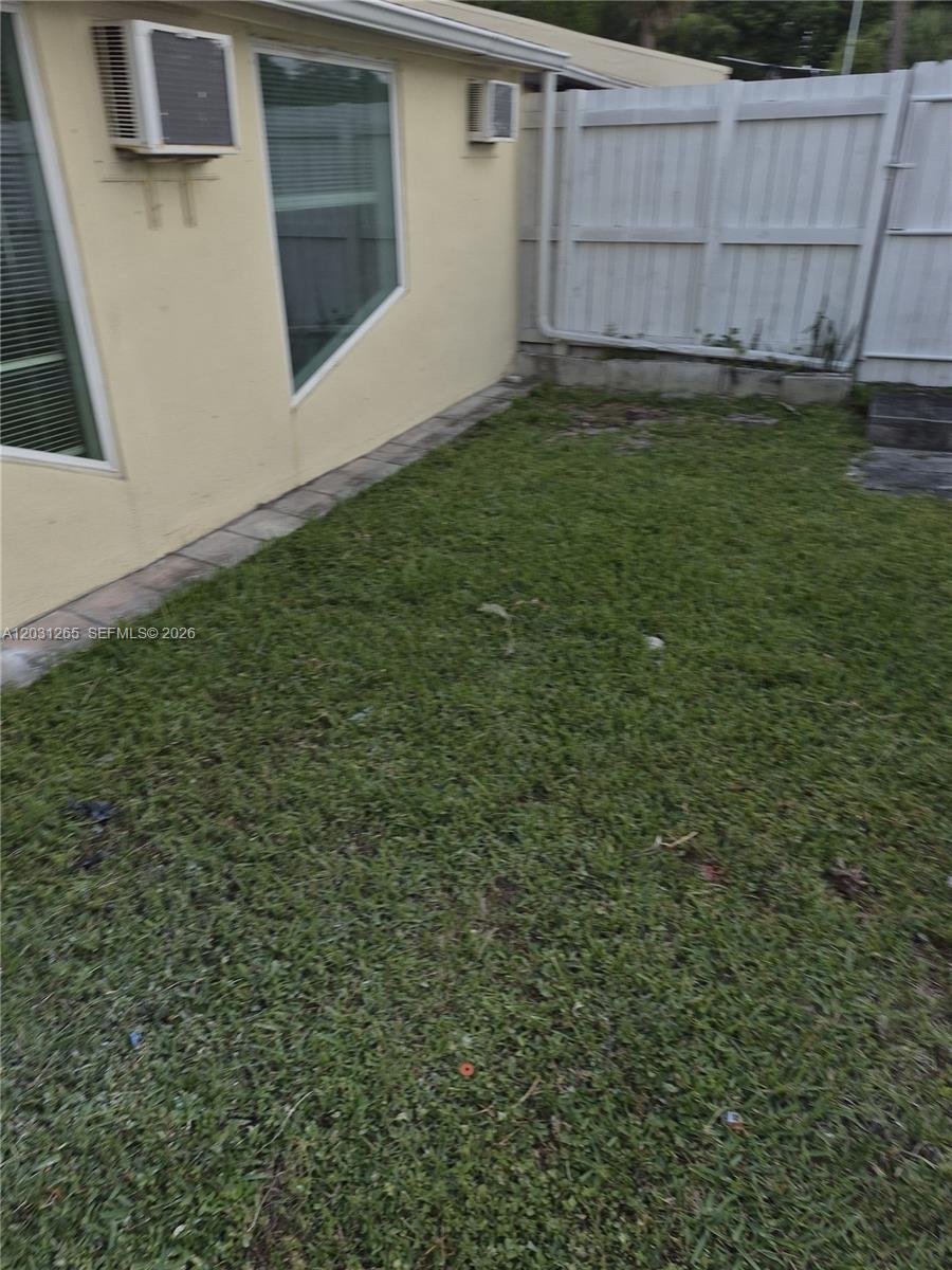 3035 Nw 68th St 12d Property Photo 12