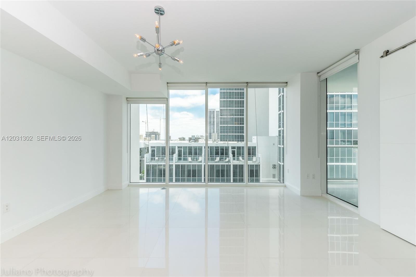 1040 Biscayne Blvd 1205 Property Photo 2