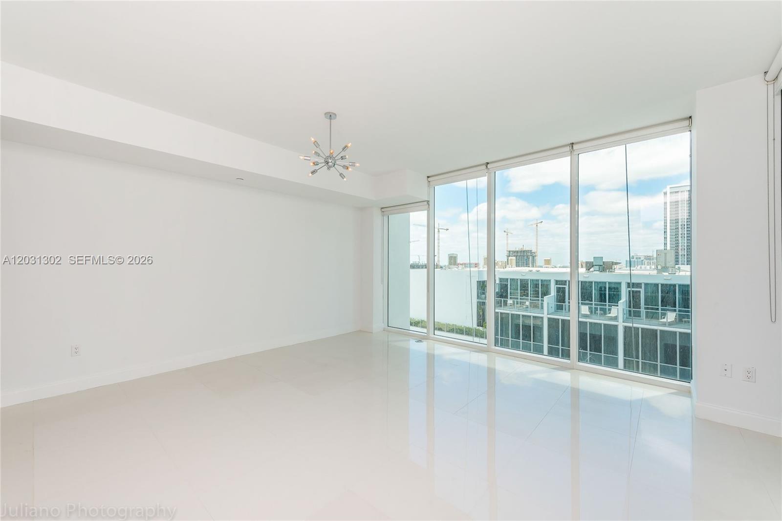 1040 Biscayne Blvd 1205 Property Photo 4