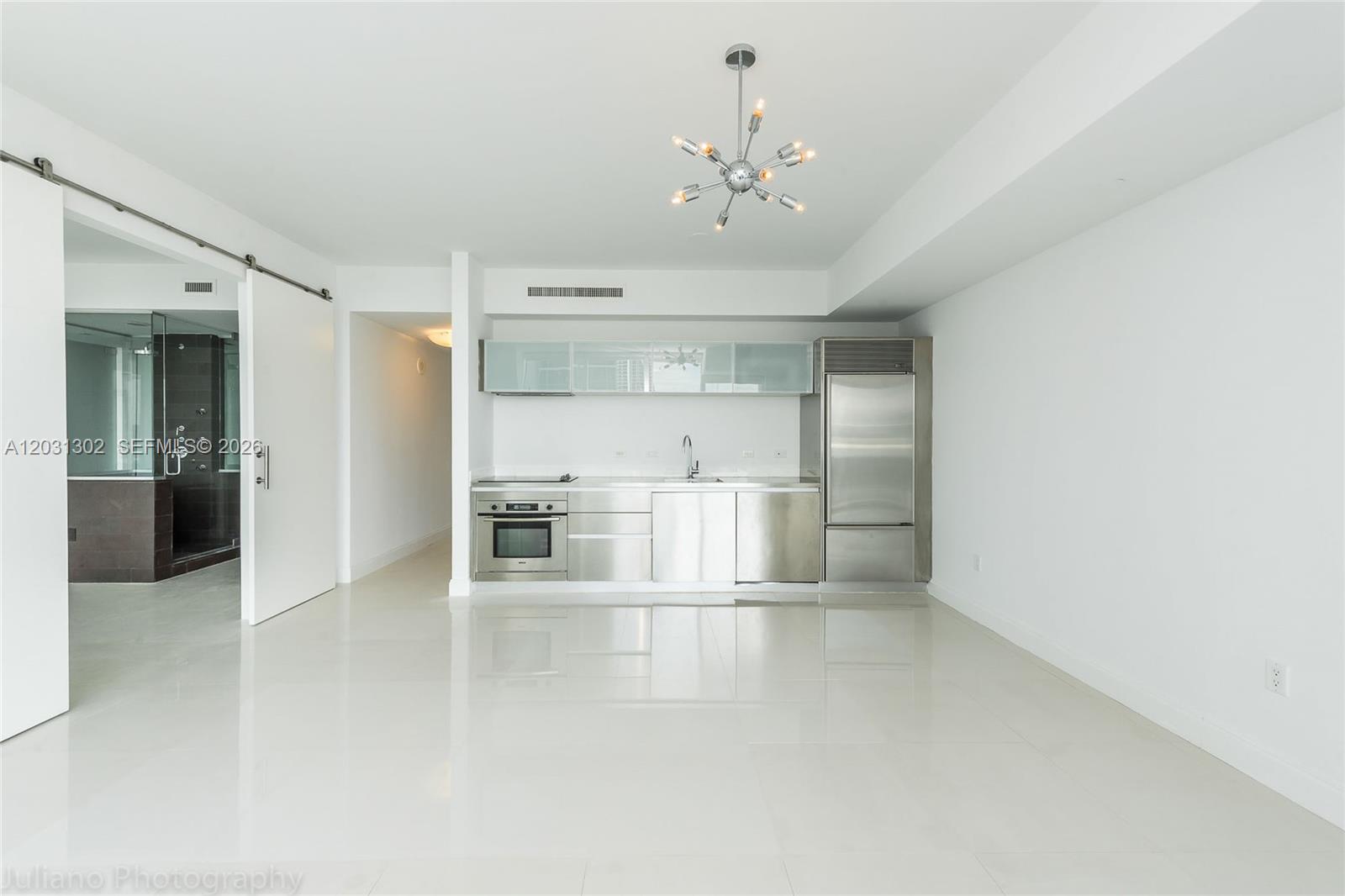 1040 Biscayne Blvd 1205 Property Photo 6