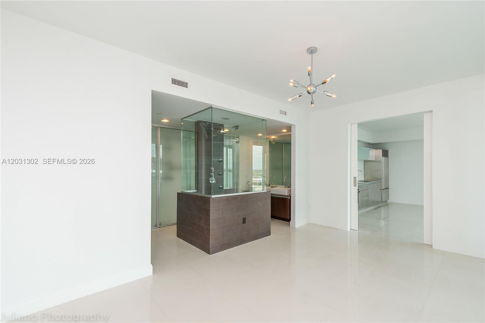1040 Biscayne Blvd 1205 Property Photo 9