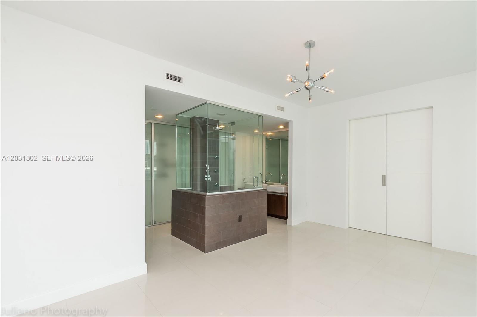 1040 Biscayne Blvd 1205 Property Photo 10