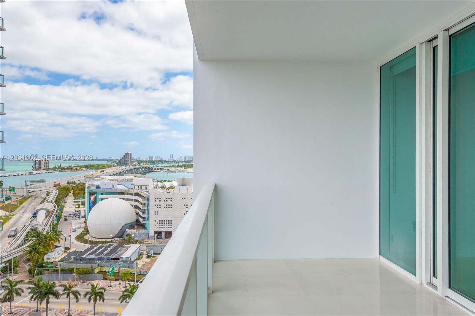 1040 Biscayne Blvd 1205 Property Photo 21