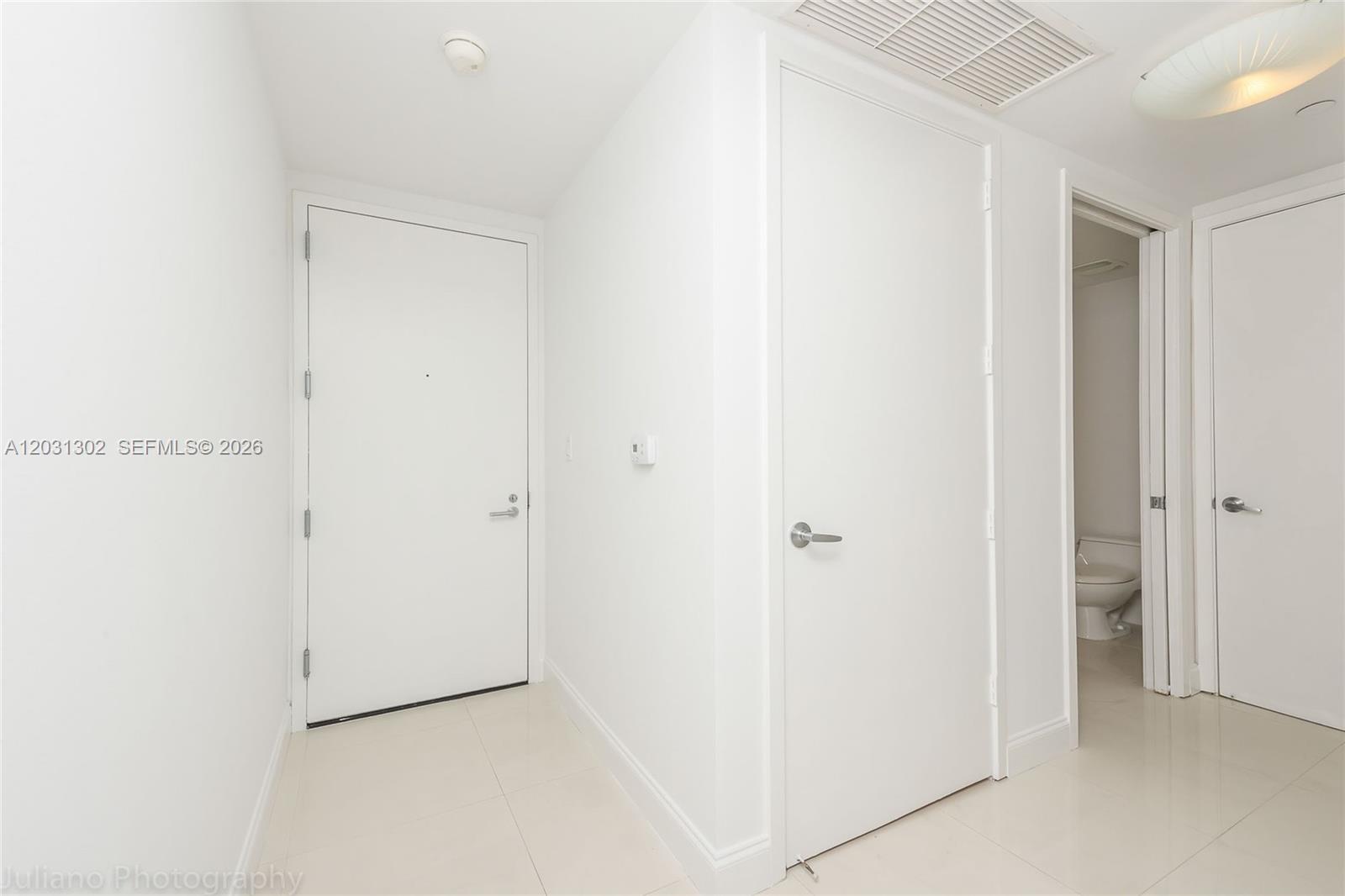 1040 Biscayne Blvd 1205 Property Photo 24