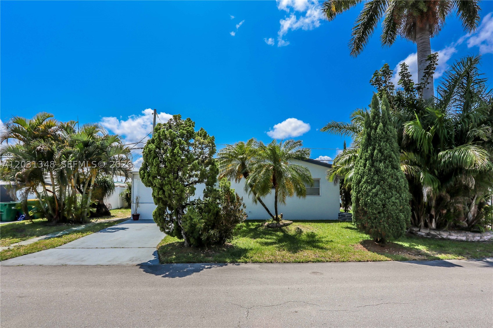 2700 Nw 52nd Ct Property Photo 19