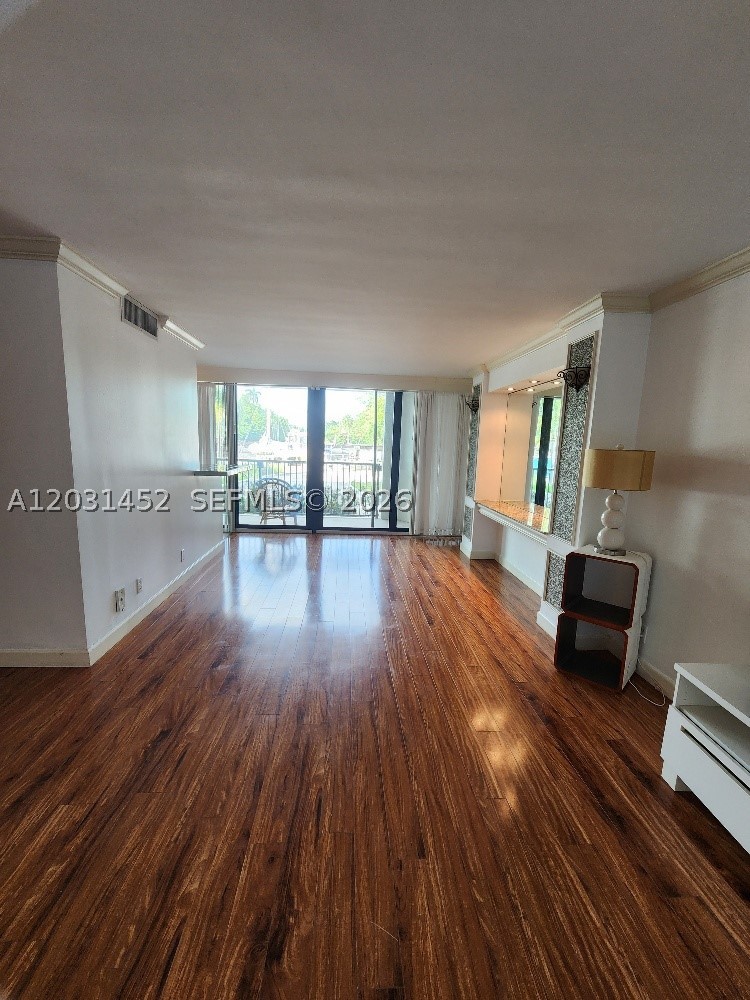 1301 River Reach Dr 106 Property Photo 15