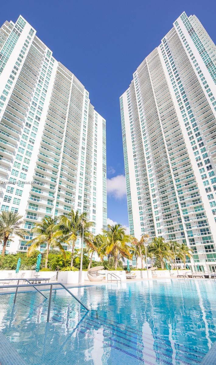 A12031470 Property Photo 4