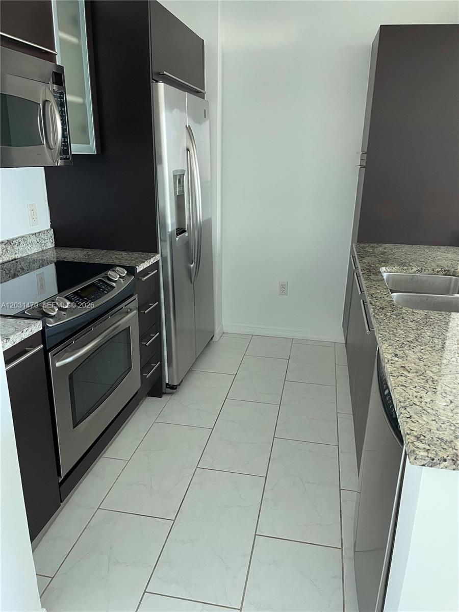 A12031470 Property Photo 7
