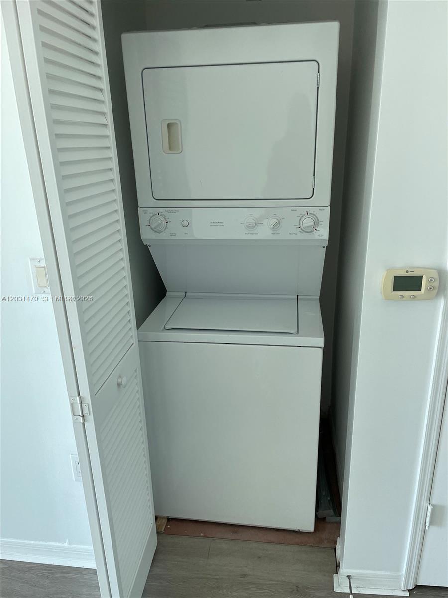 A12031470 Property Photo 21