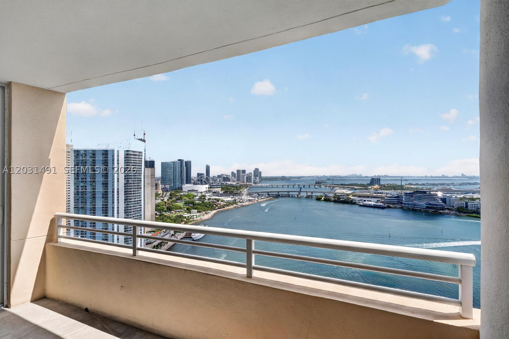848 Brickell Key Dr 3402 Property Photo 60