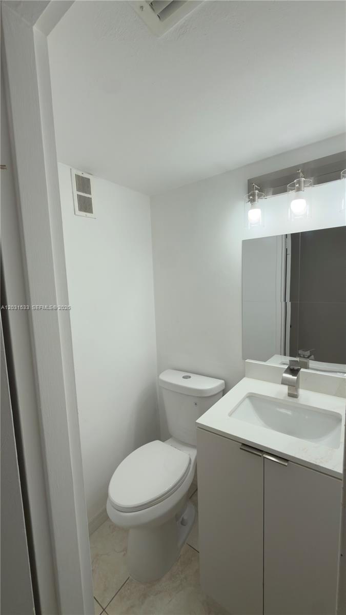 3660 Ne 166th St 805 Property Photo 10