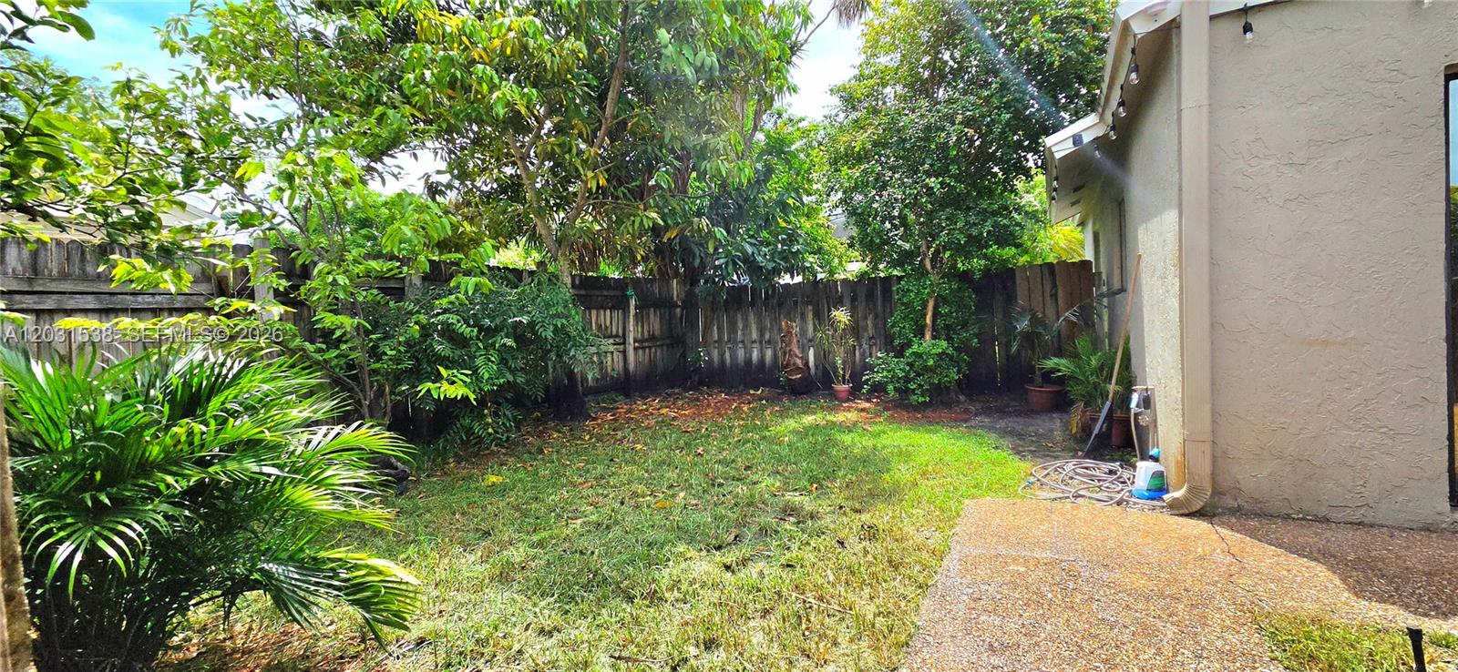 608 Commodore Dr Property Photo 25