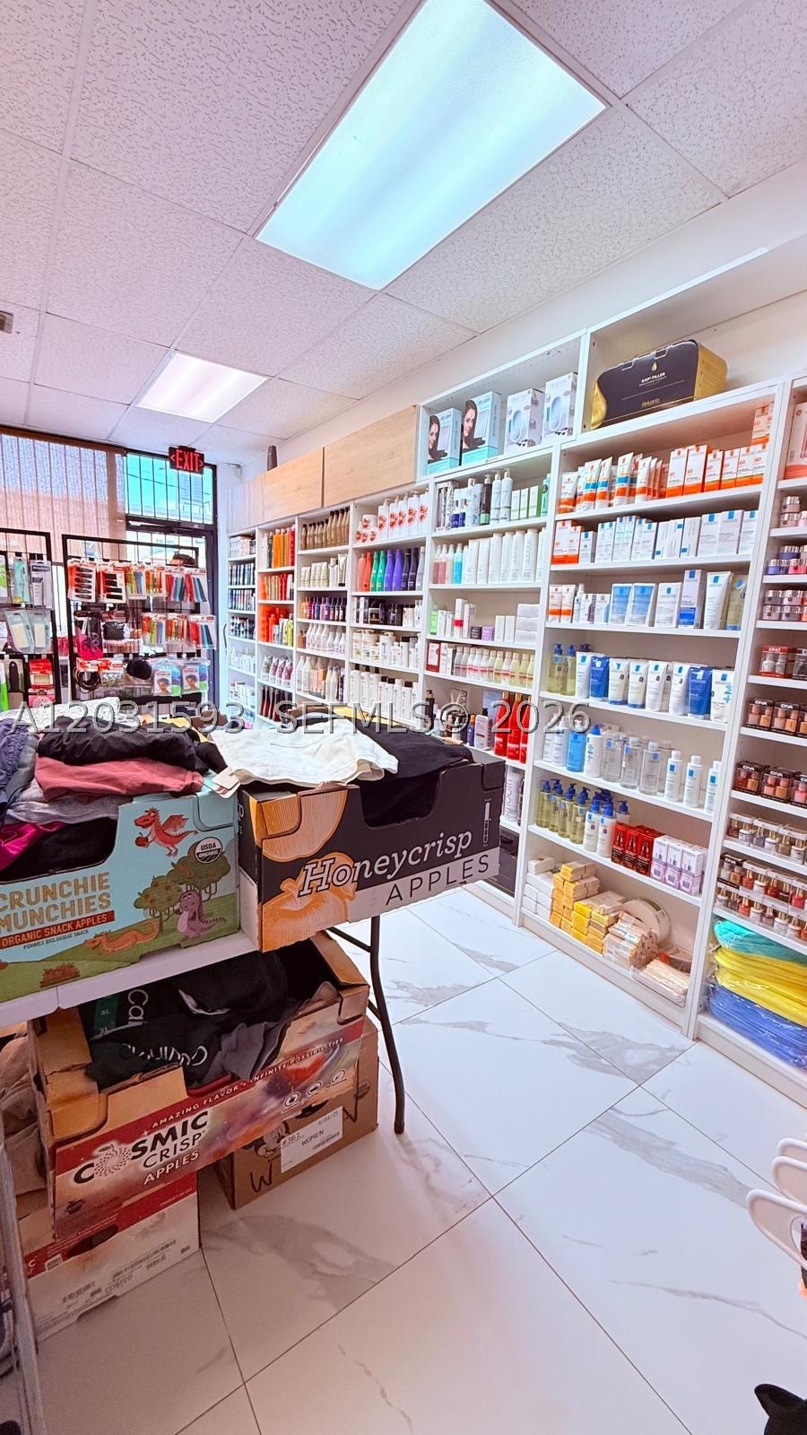 Beauty Supply Store Property Photo 5