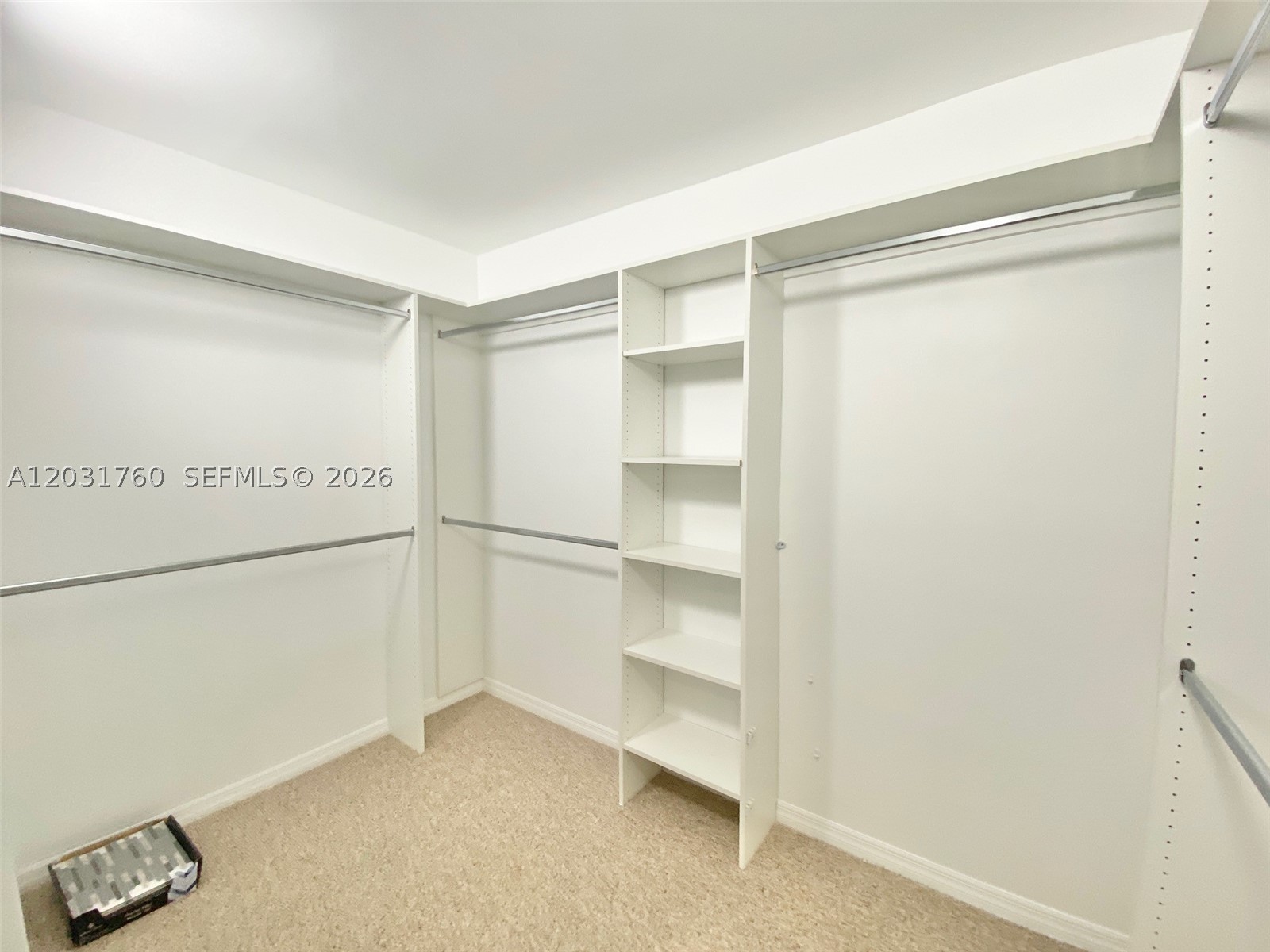 16400 Collins Ave 542 Property Photo 26