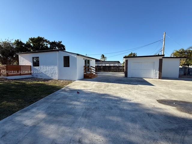 1800 Sw 75th Ave Rd Property Photo 1