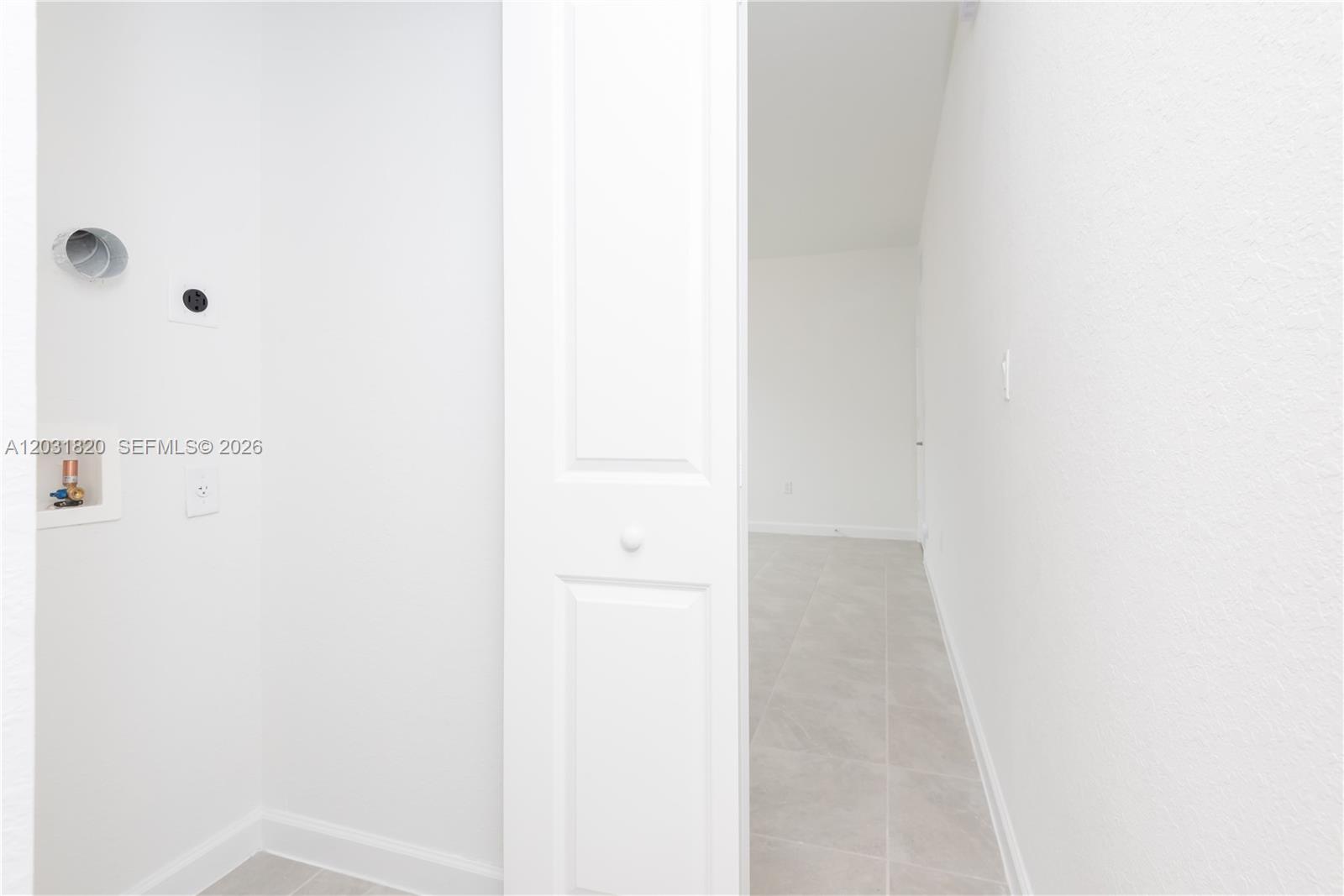 2636 Se 8th Ct Property Photo 9