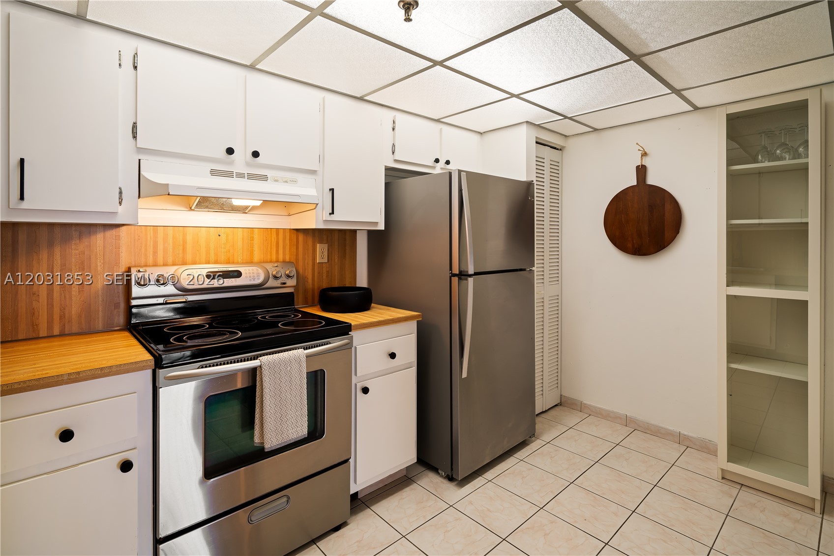 2625 Collins Ave 502 Property Photo 10