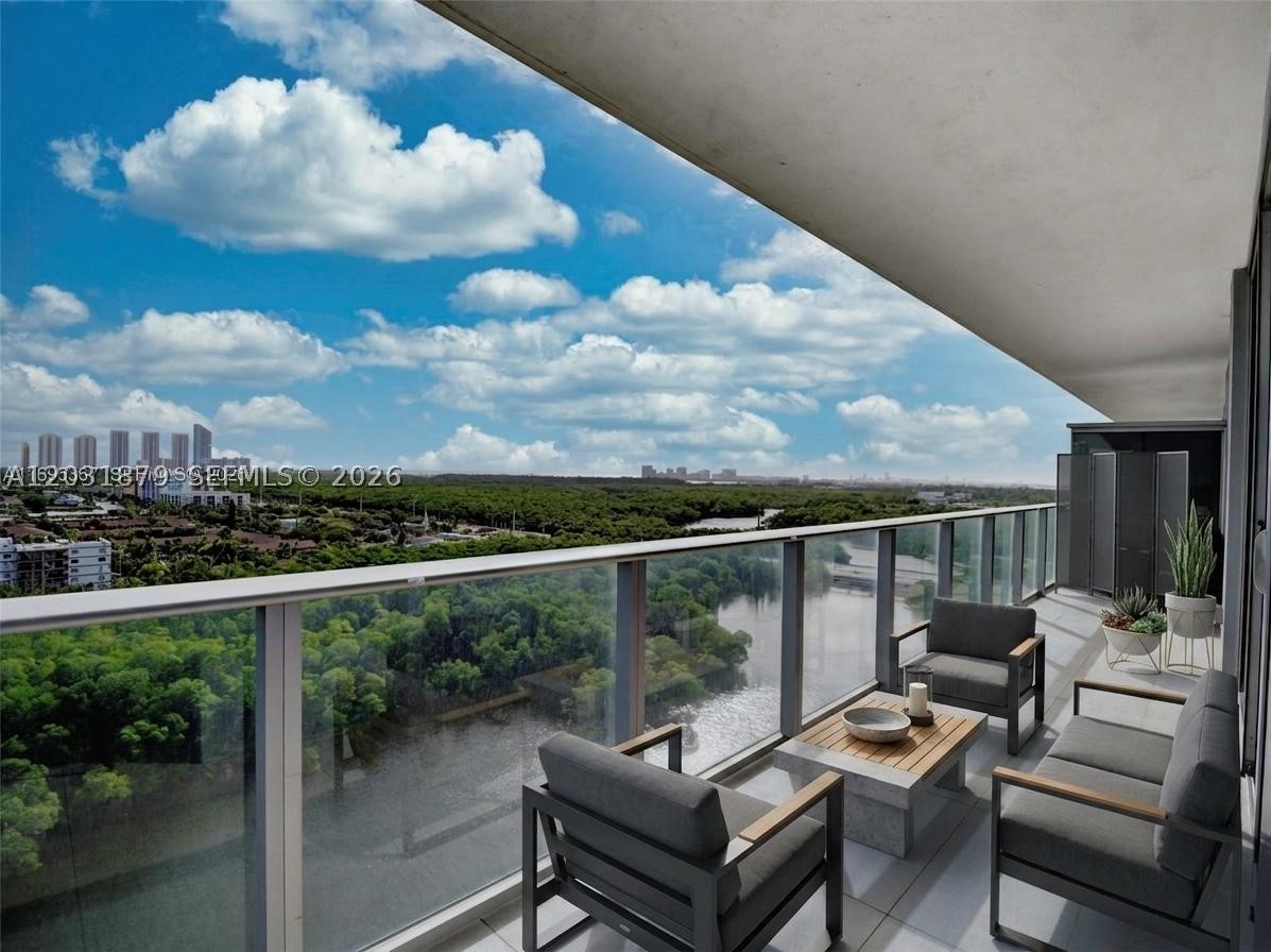 16385 Biscayne Blvd 1615 Property Photo 1