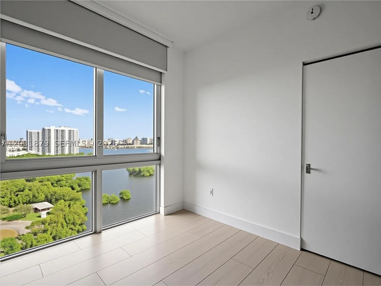 16385 Biscayne Blvd 1615 Property Photo 11