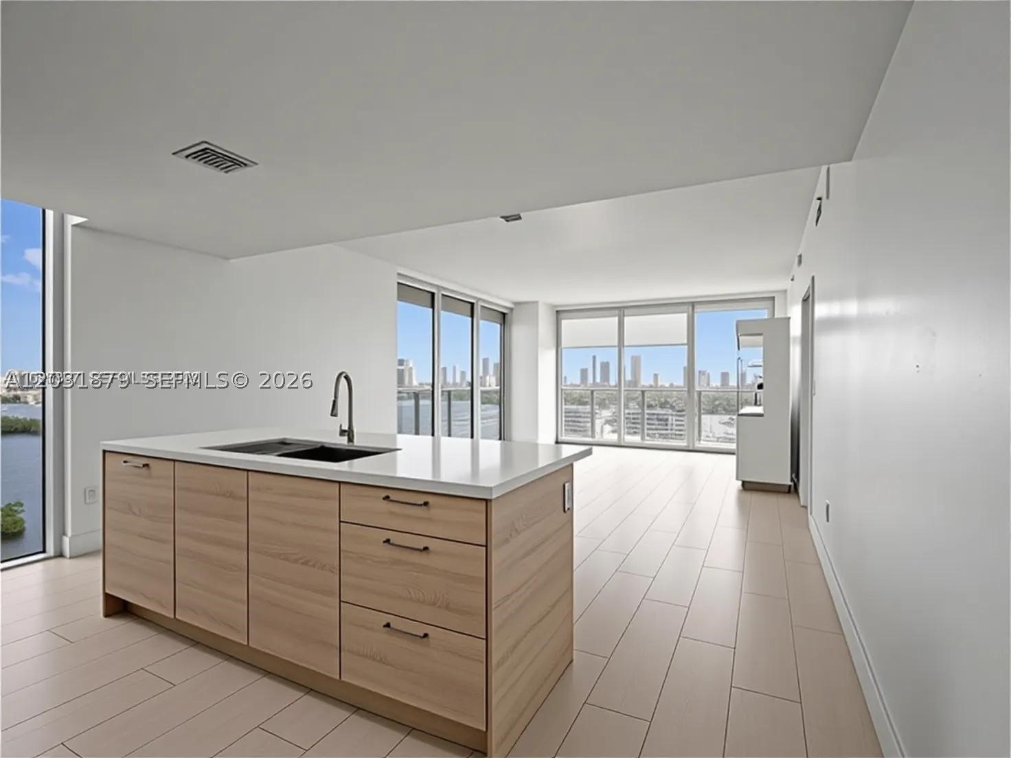 16385 Biscayne Blvd 1615 Property Photo 18