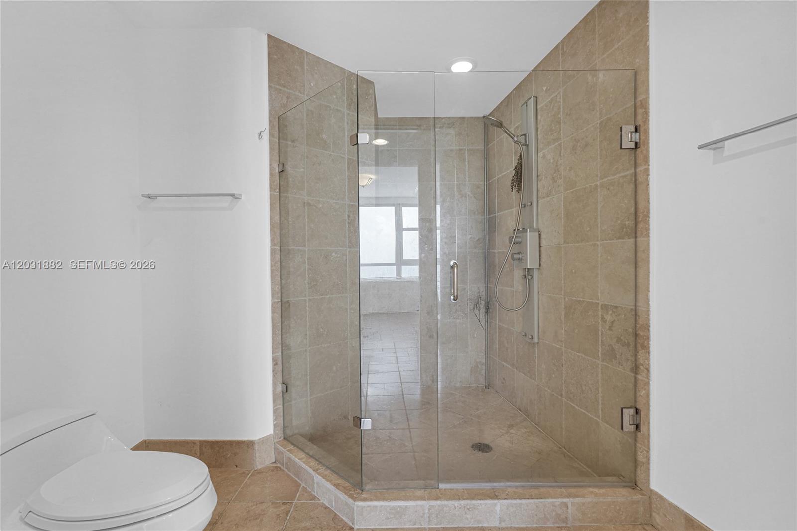 18201 Collins Ave 2008a Property Photo 8