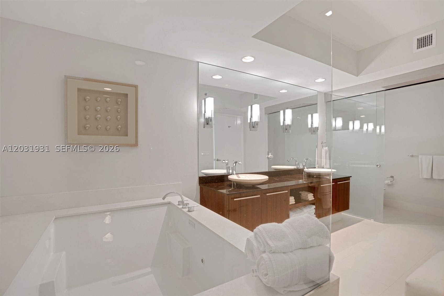 2711 S Ocean Dr 2803 Property Photo 26