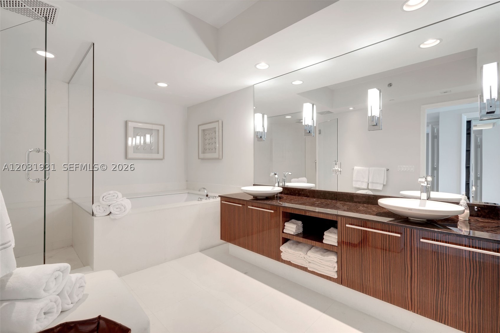 2711 S Ocean Dr 2803 Property Photo 28