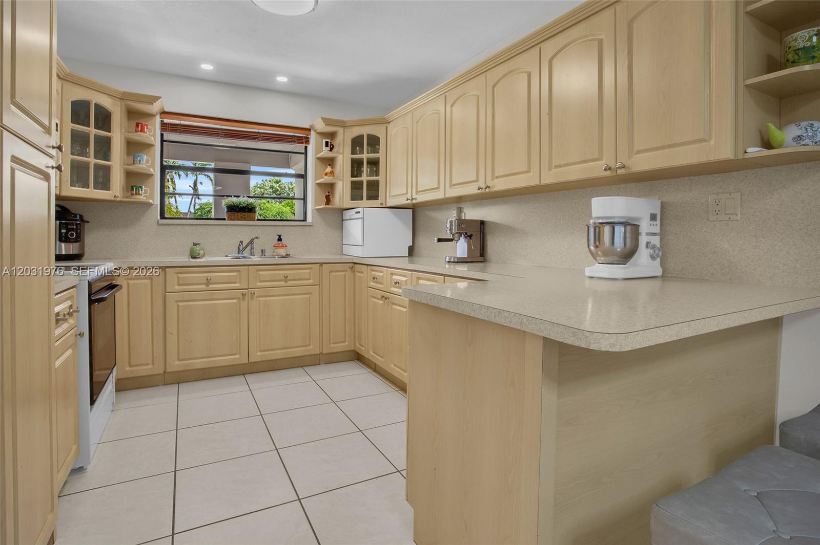 855 W 70th Pl Property Photo 12