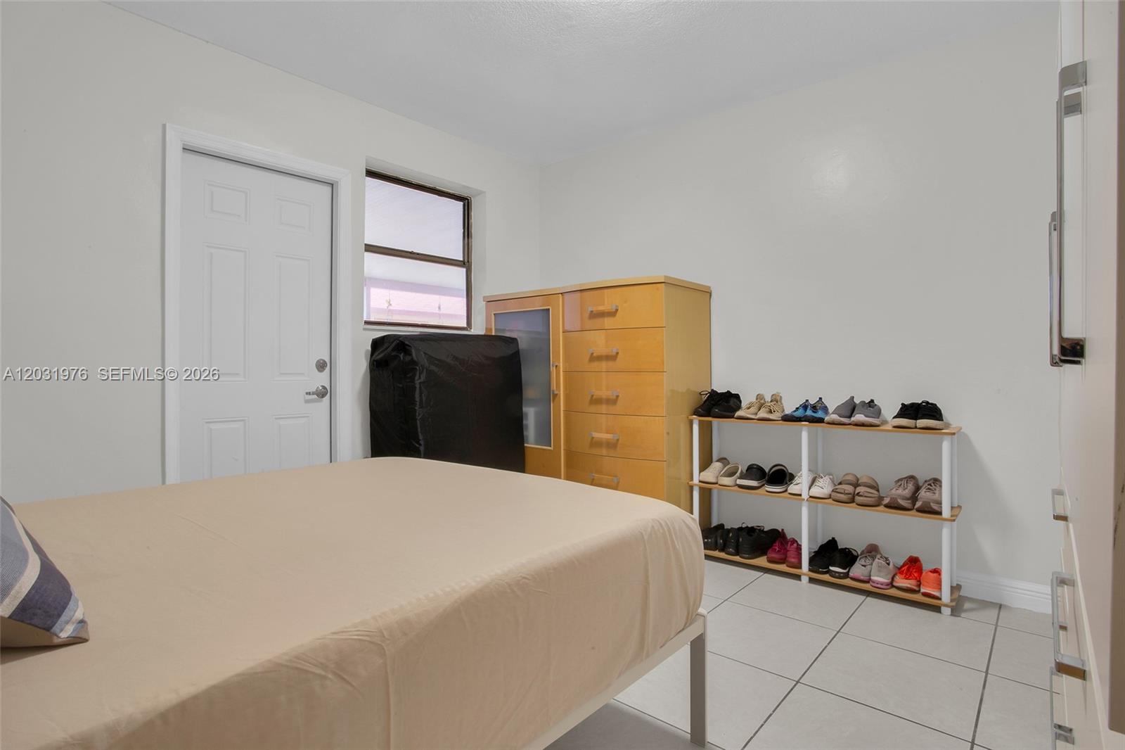 855 W 70th Pl Property Photo 17