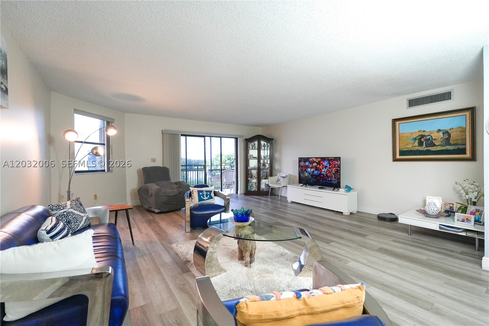 16051 Blatt Blvd 401 Property Photo 2