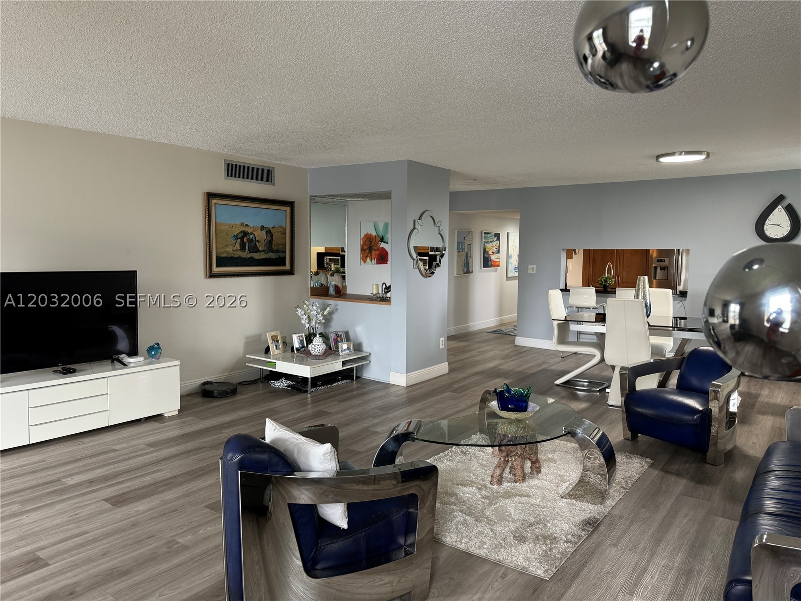 16051 Blatt Blvd 401 Property Photo 8