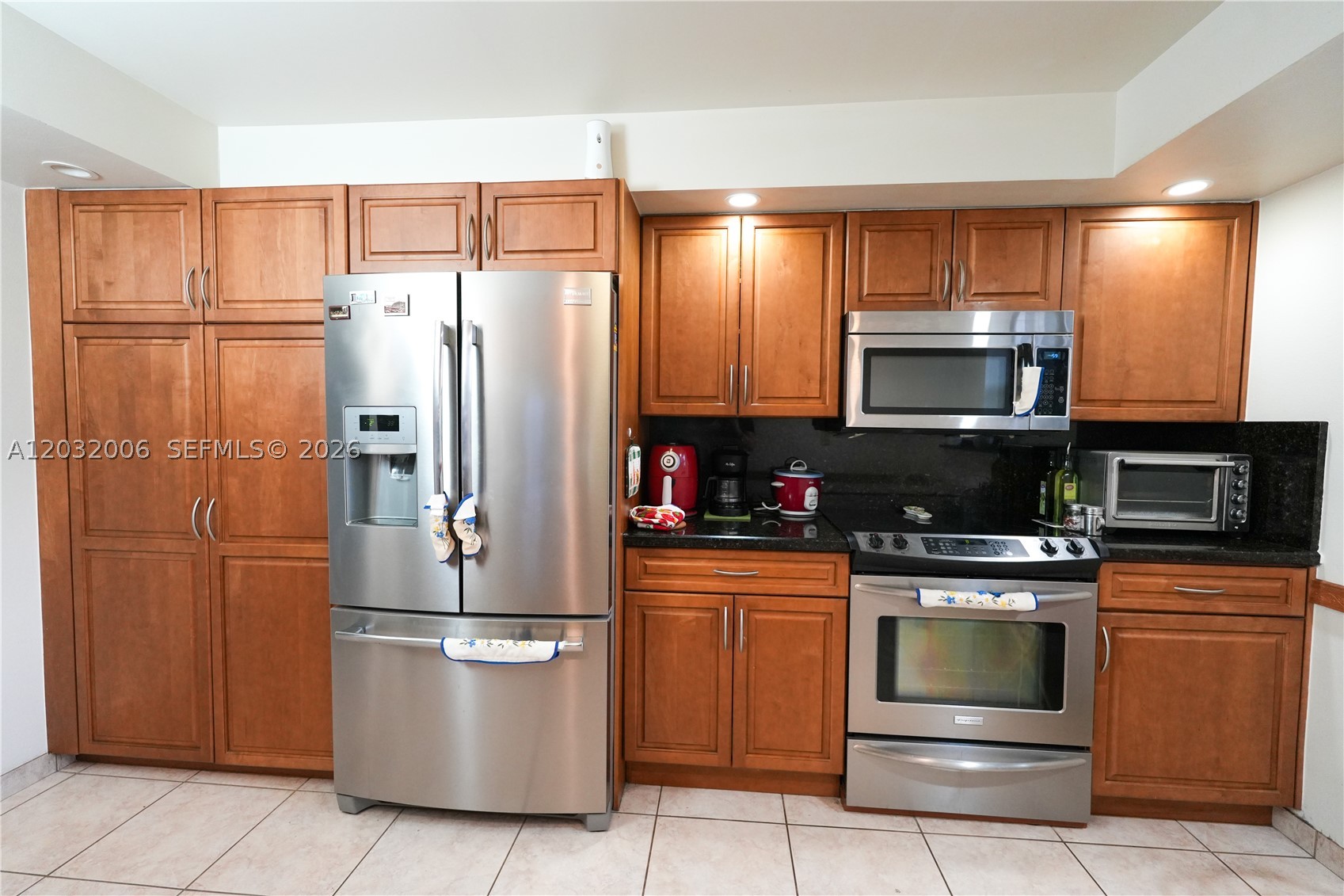 16051 Blatt Blvd 401 Property Photo 10