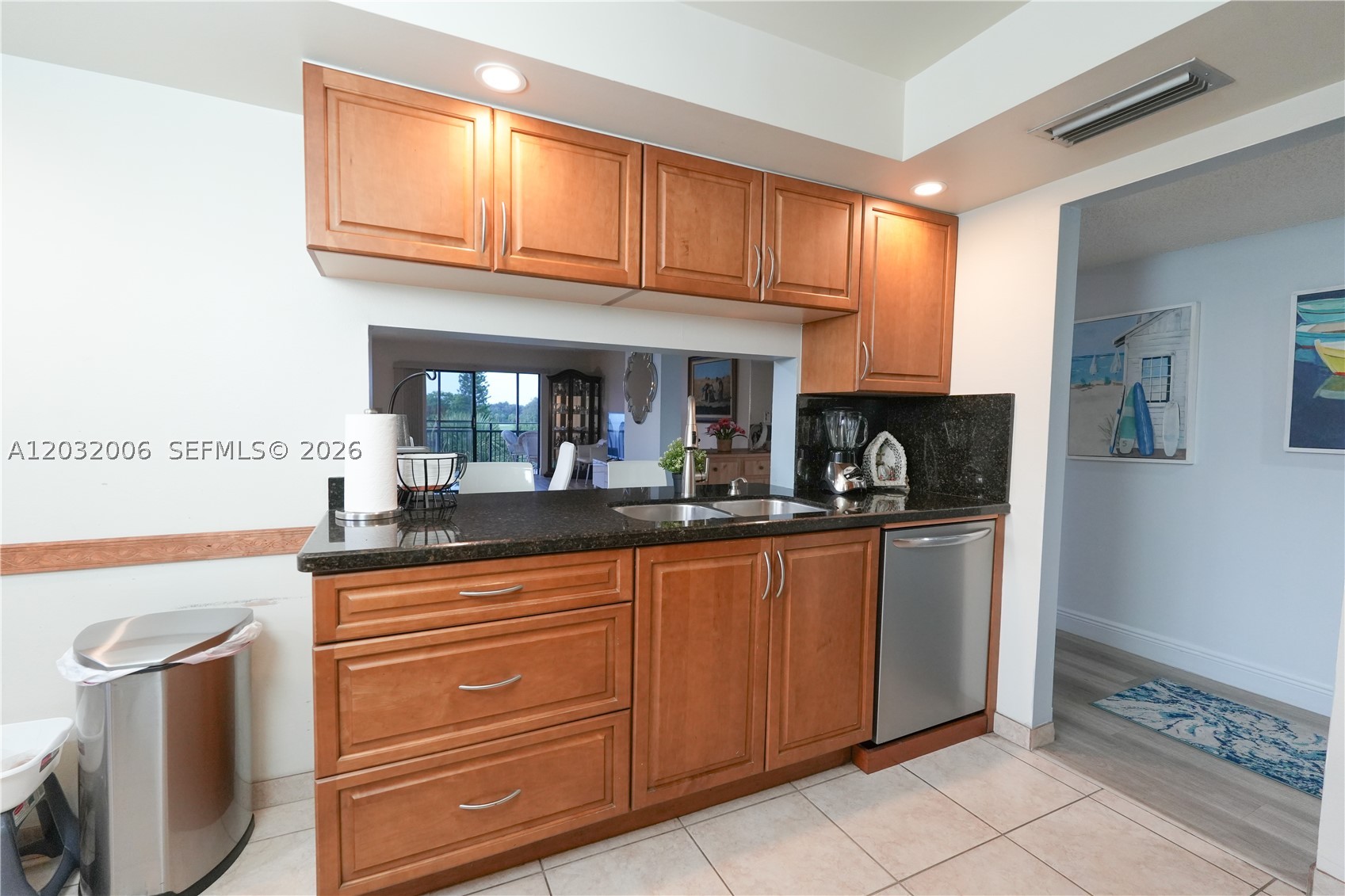 16051 Blatt Blvd 401 Property Photo 11
