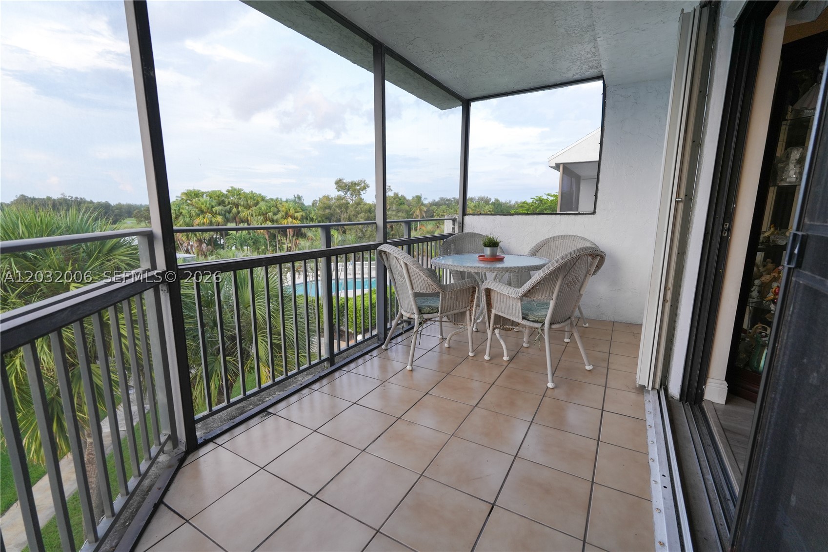 16051 Blatt Blvd 401 Property Photo 15