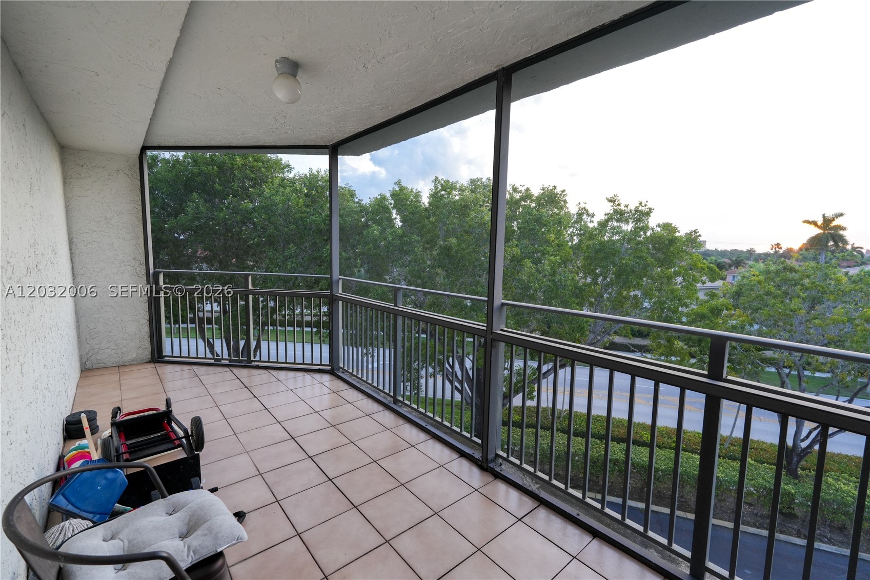 16051 Blatt Blvd 401 Property Photo 26