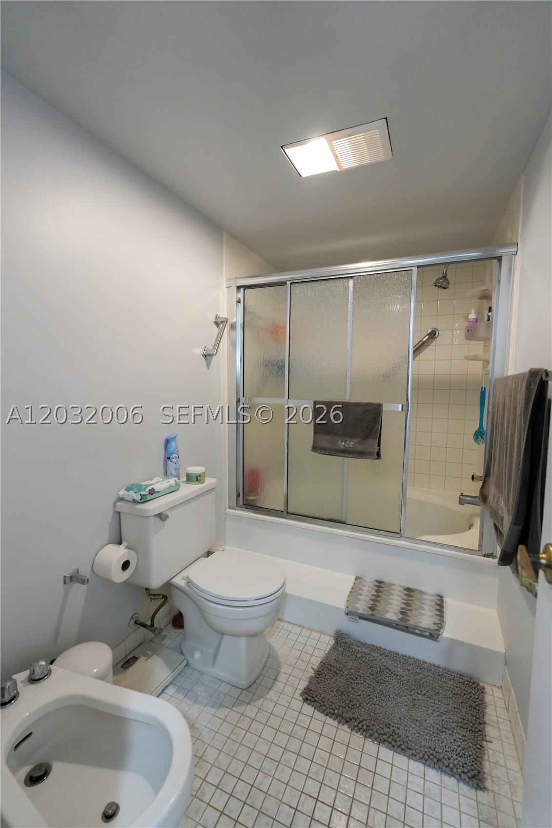 16051 Blatt Blvd 401 Property Photo 30