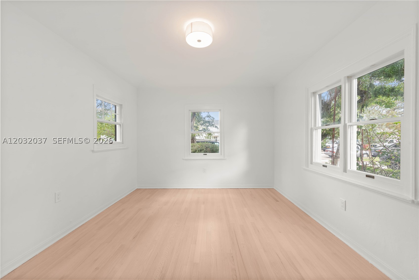 440 Sw 29th Rd Property Photo 17