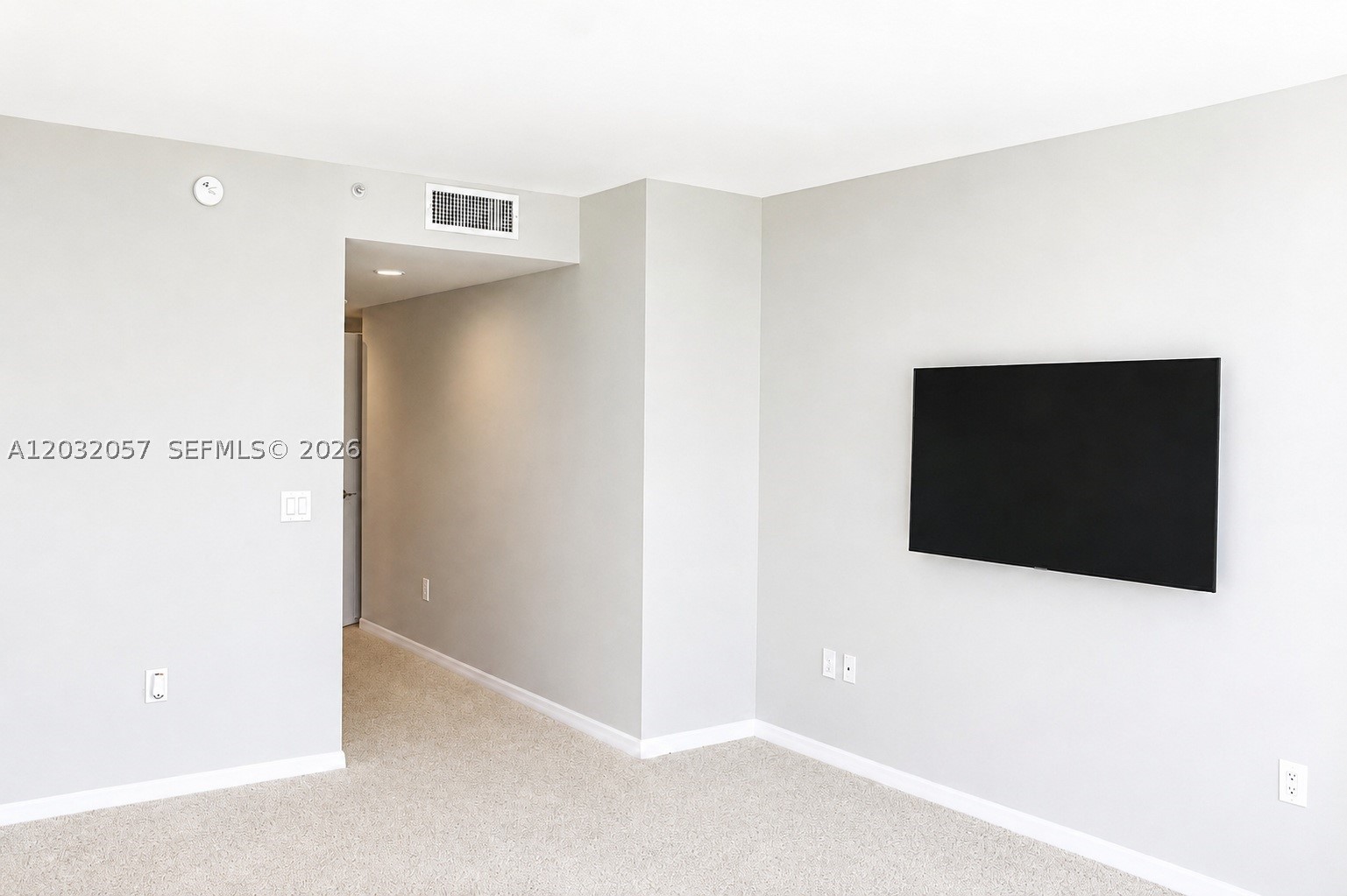 16400 Collins Ave 542 Property Photo 31