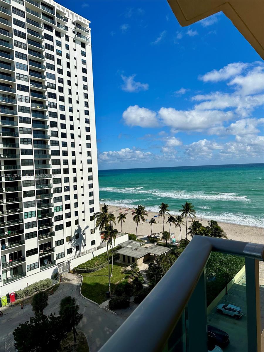 2501 S Ocean Dr 1002 (available Now-oct) Property Photo 8