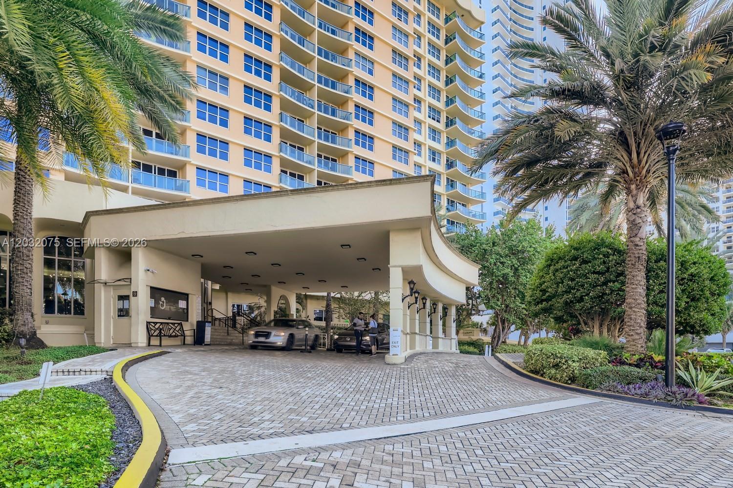 2501 S Ocean Dr 1002 (available Now-oct) Property Photo 11