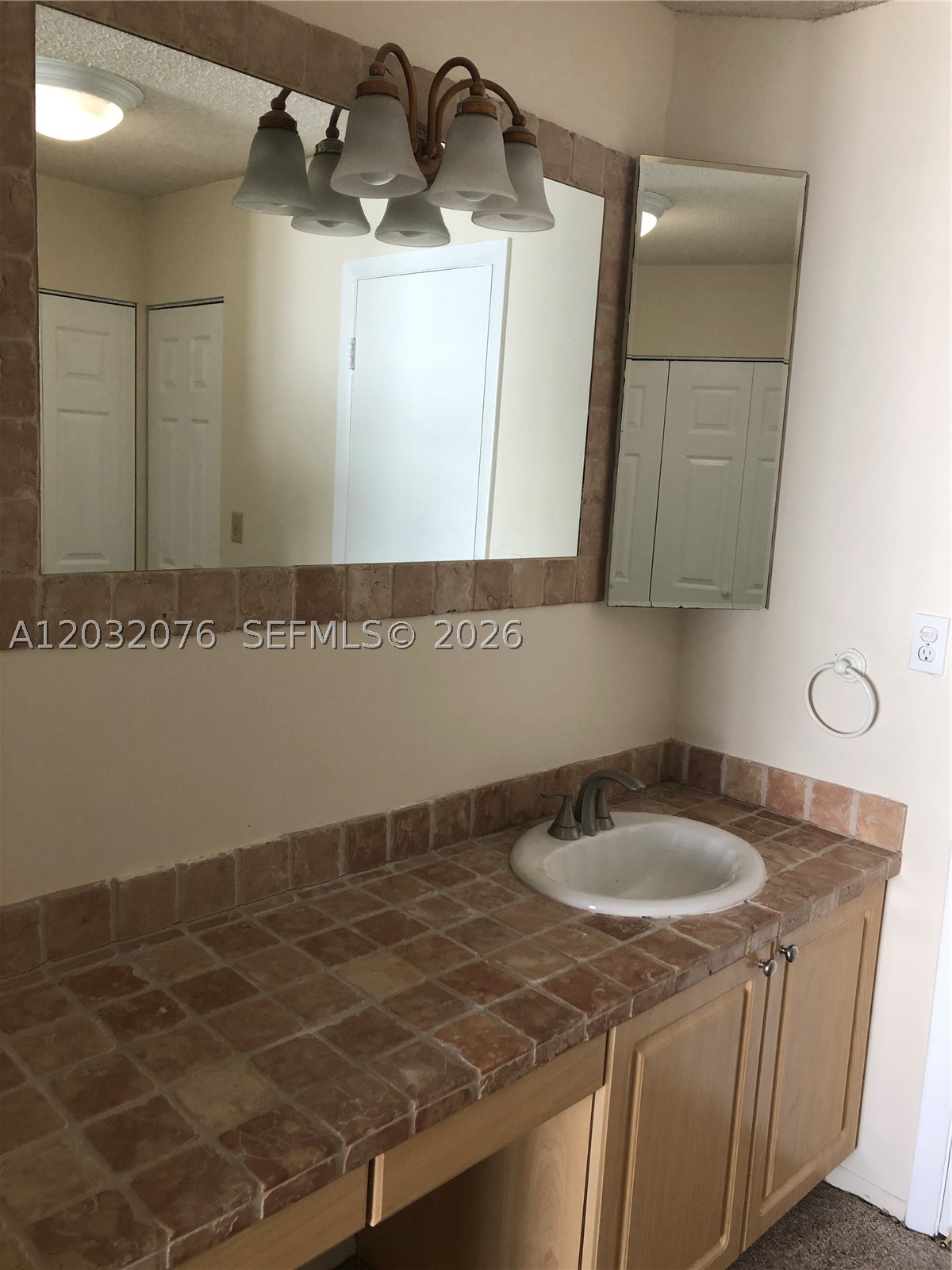 150 Ocean Lane Dr 4b Property Photo 18